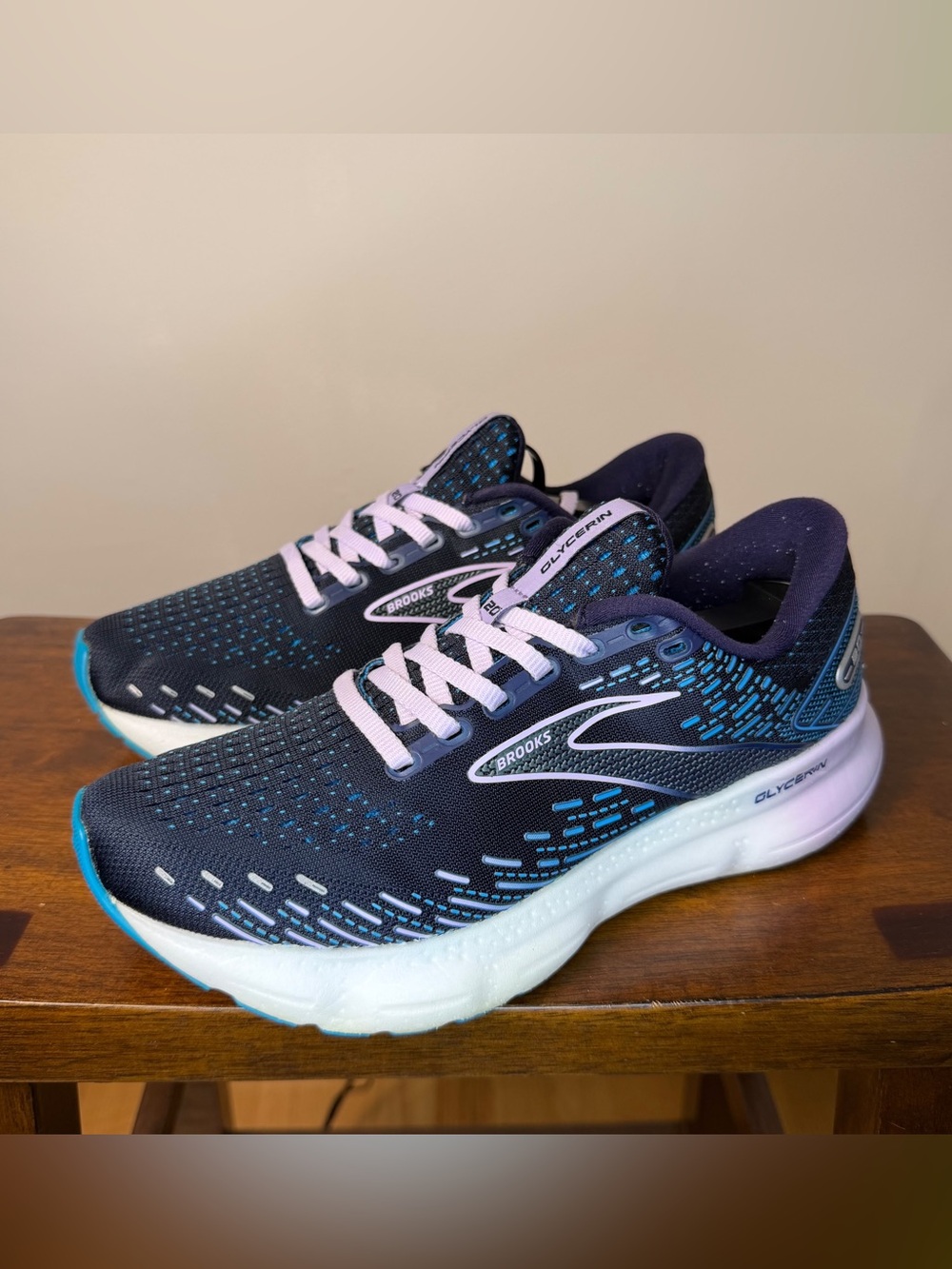 Brooks Glycerin 20 Women’s 8 2A Narrow Peacoat Ocean Lilac Running Shoes